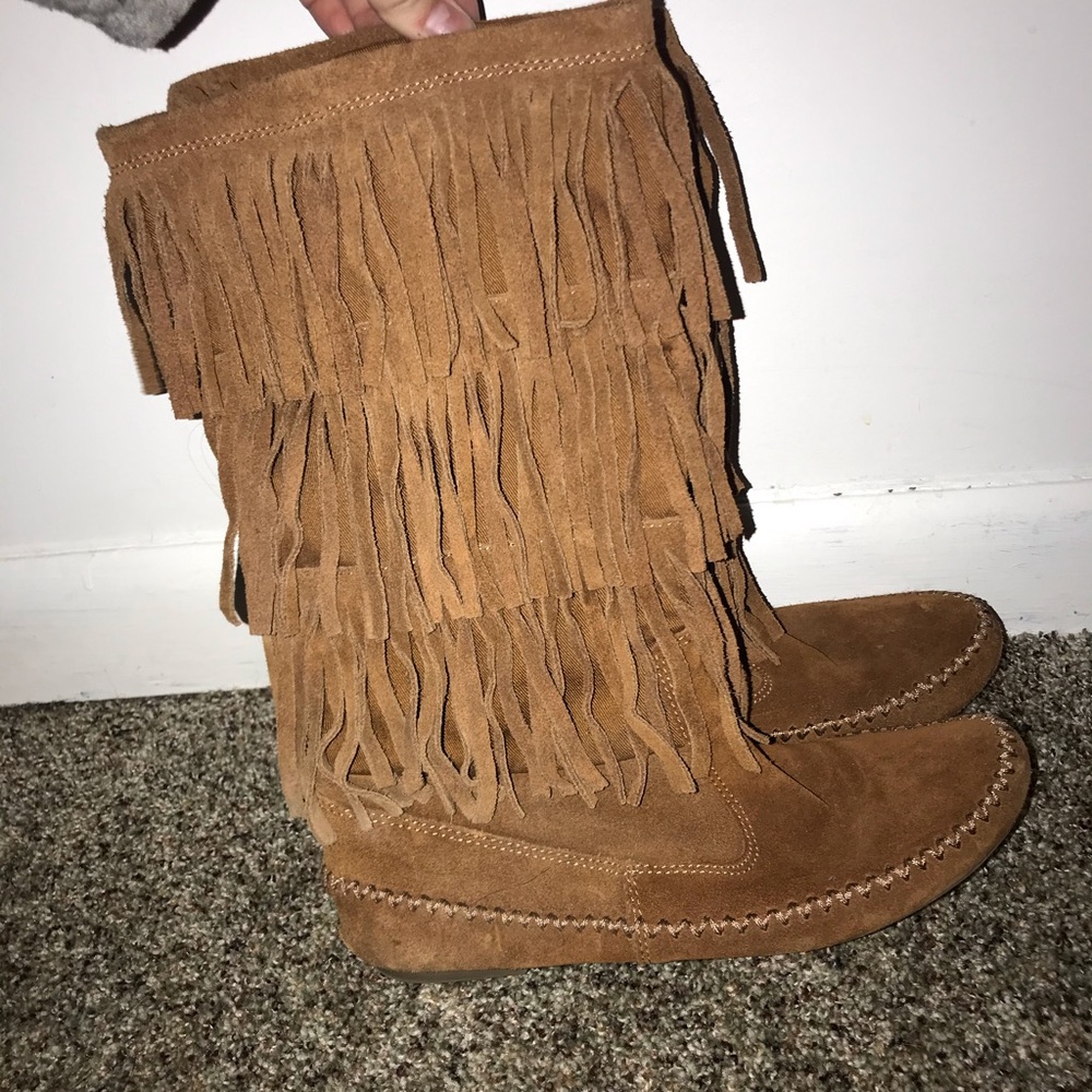 LAUREN CONCRAD FRINGE BOOTS
